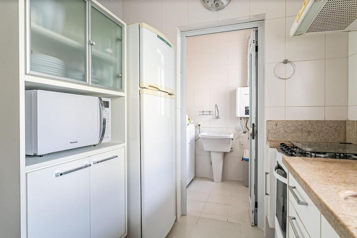 Apartamento Cond Frente Mar Com Piscina - 15m Da