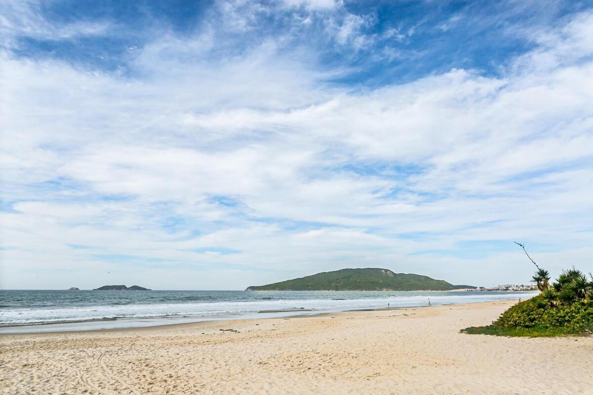 Apartamento Cond Frente Mar Com Piscina - 15m Da